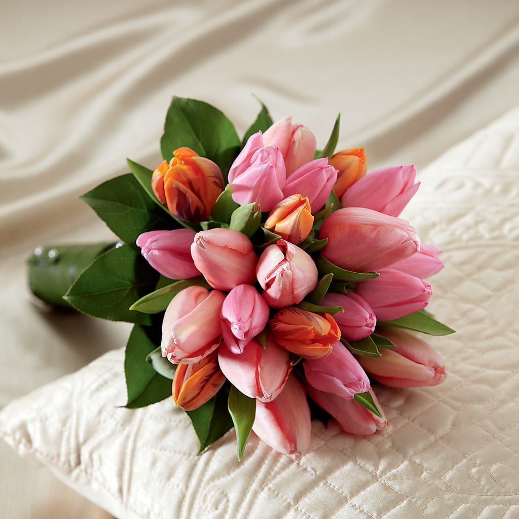 Embraceable Bouquet – Guilles Flowers Santa Clara, San Jose CA