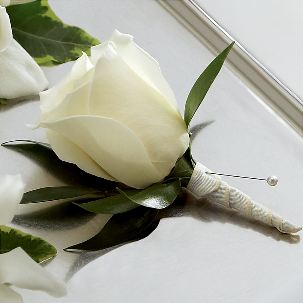 White Rose Boutonniere – Guilles Flowers Santa Clara, San Jose CA