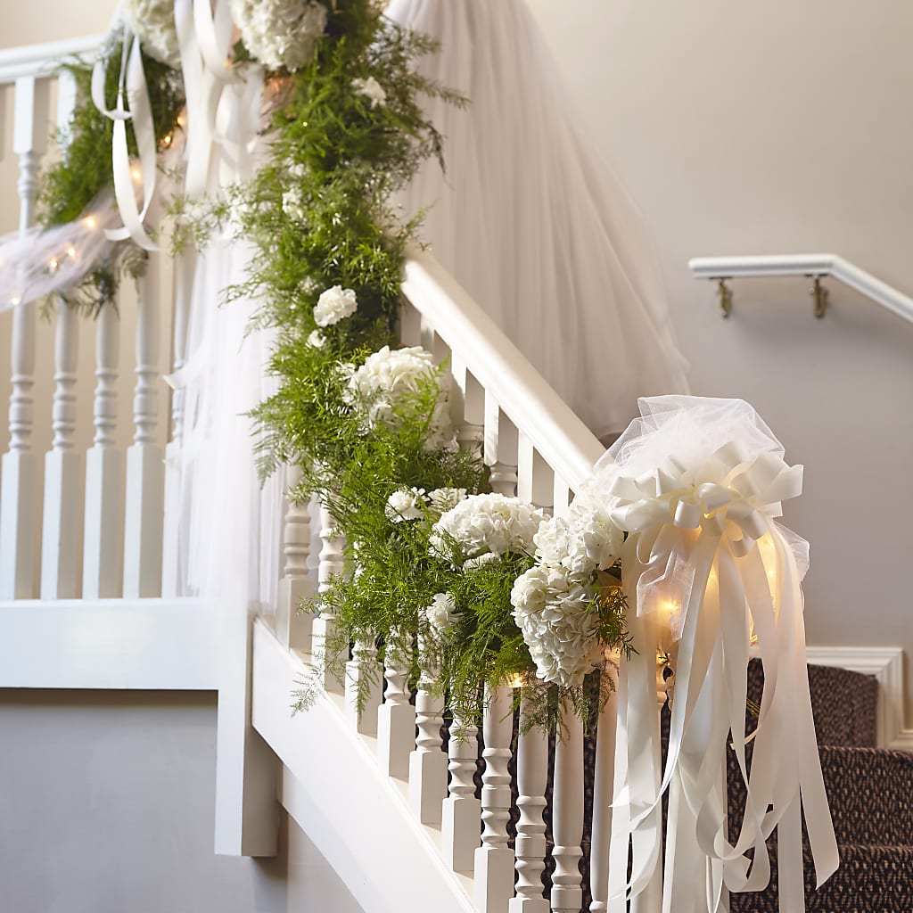 Champagne Dreams Garland – Guilles Flowers Santa Clara, San Jose CA