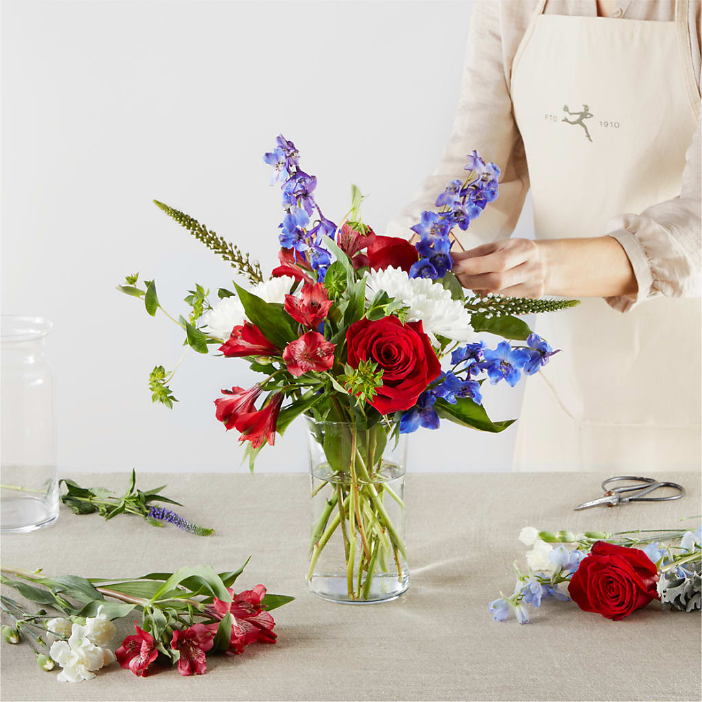 Star Spangled - A Florist Original –  Guilles Flowers Santa Clara, San Jose CA