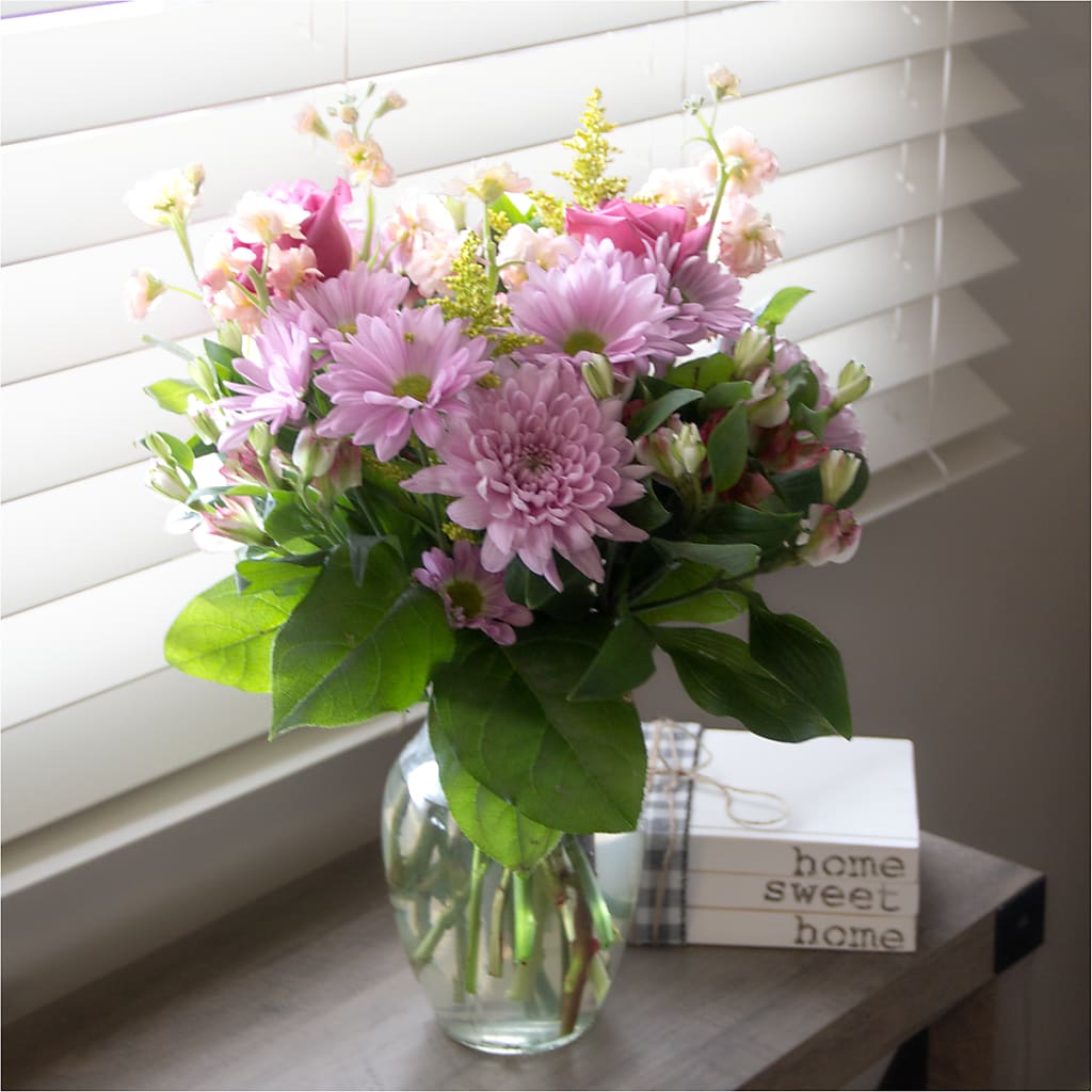 Pastel Tradition - A Florist Original –  Guilles Flowers Santa Clara, San Jose CA