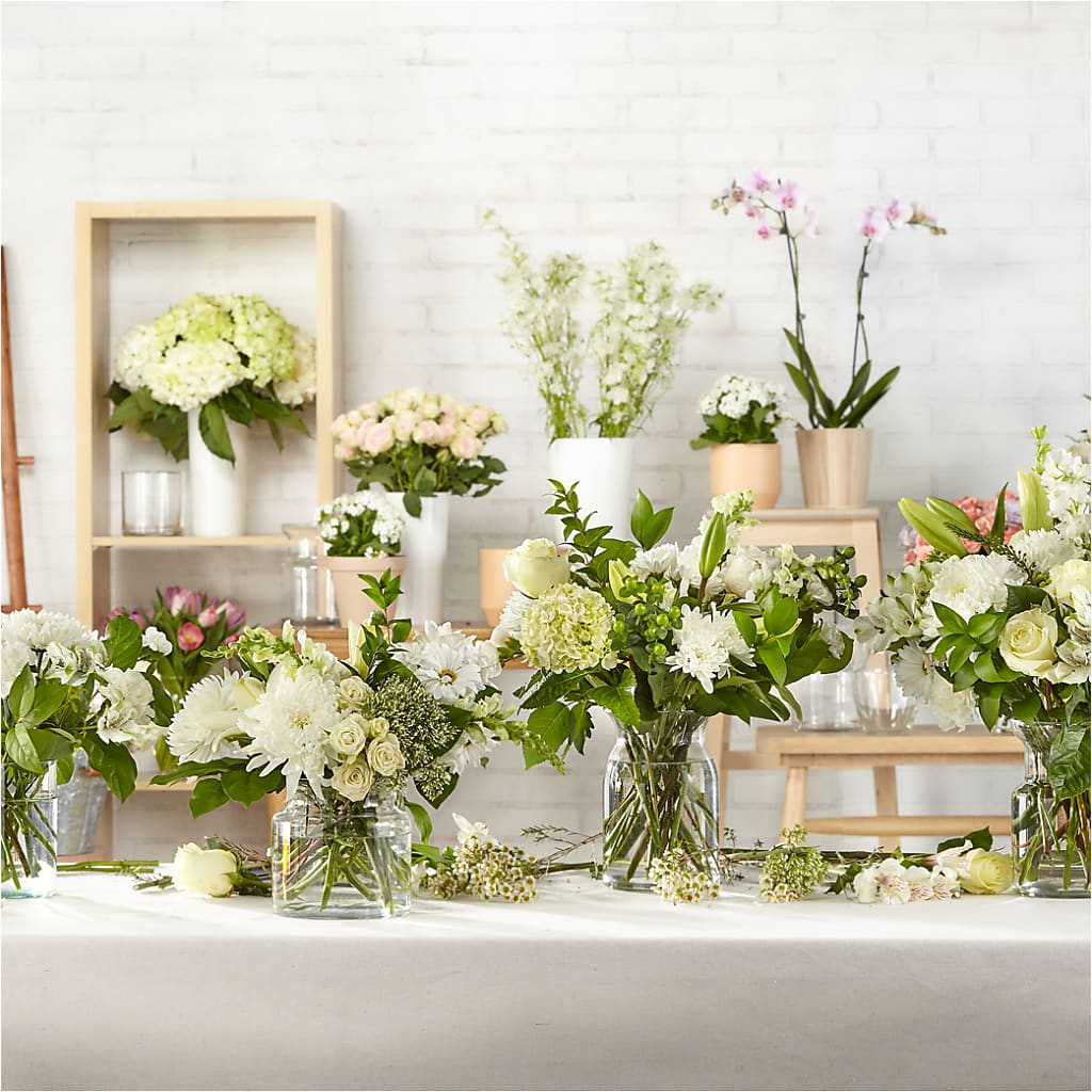 Classic Ivory – A Florist Original –  Guilles Flowers Santa Clara, San Jose CA