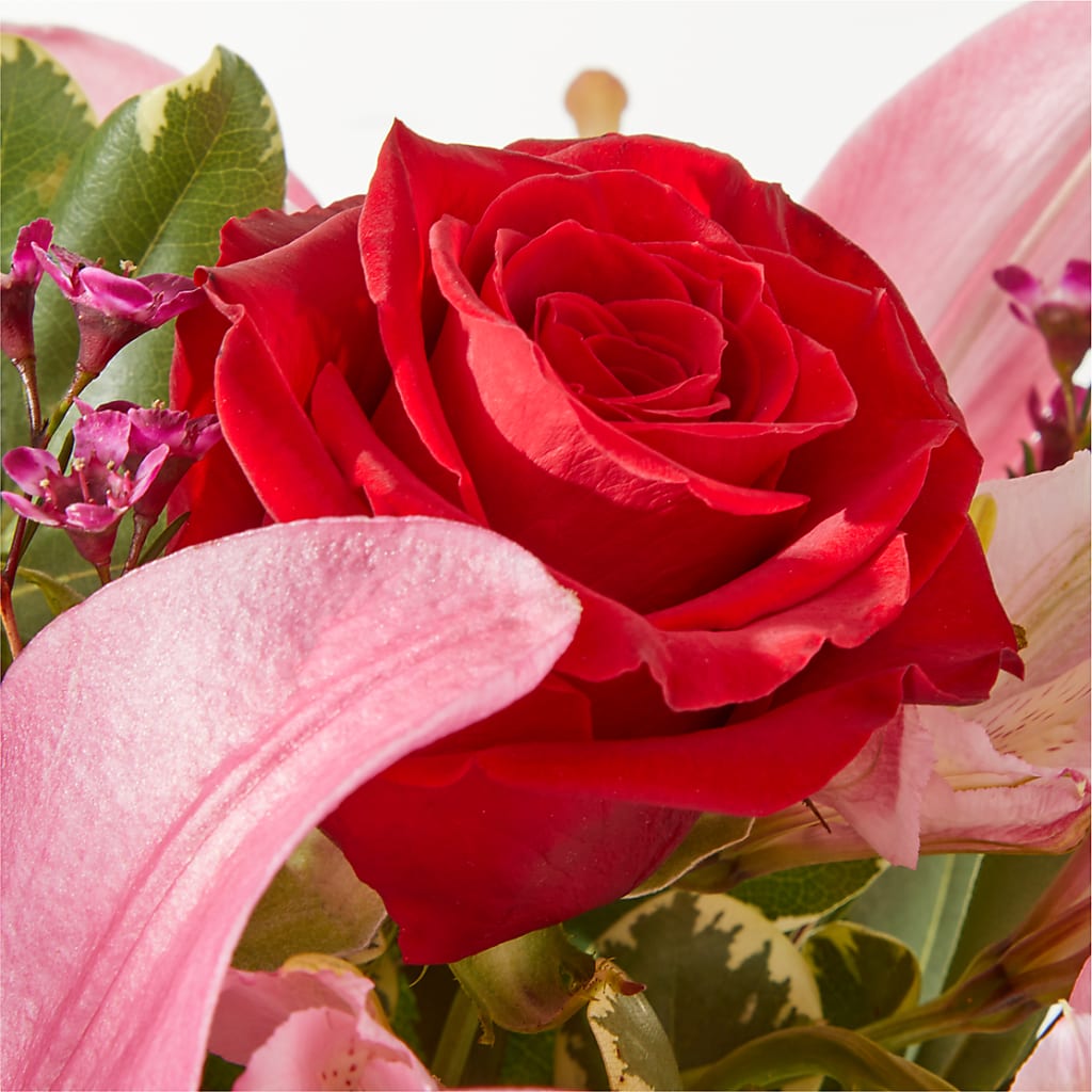 Lucky in Love Bouquet –  Guilles Flowers Santa Clara, San Jose CA