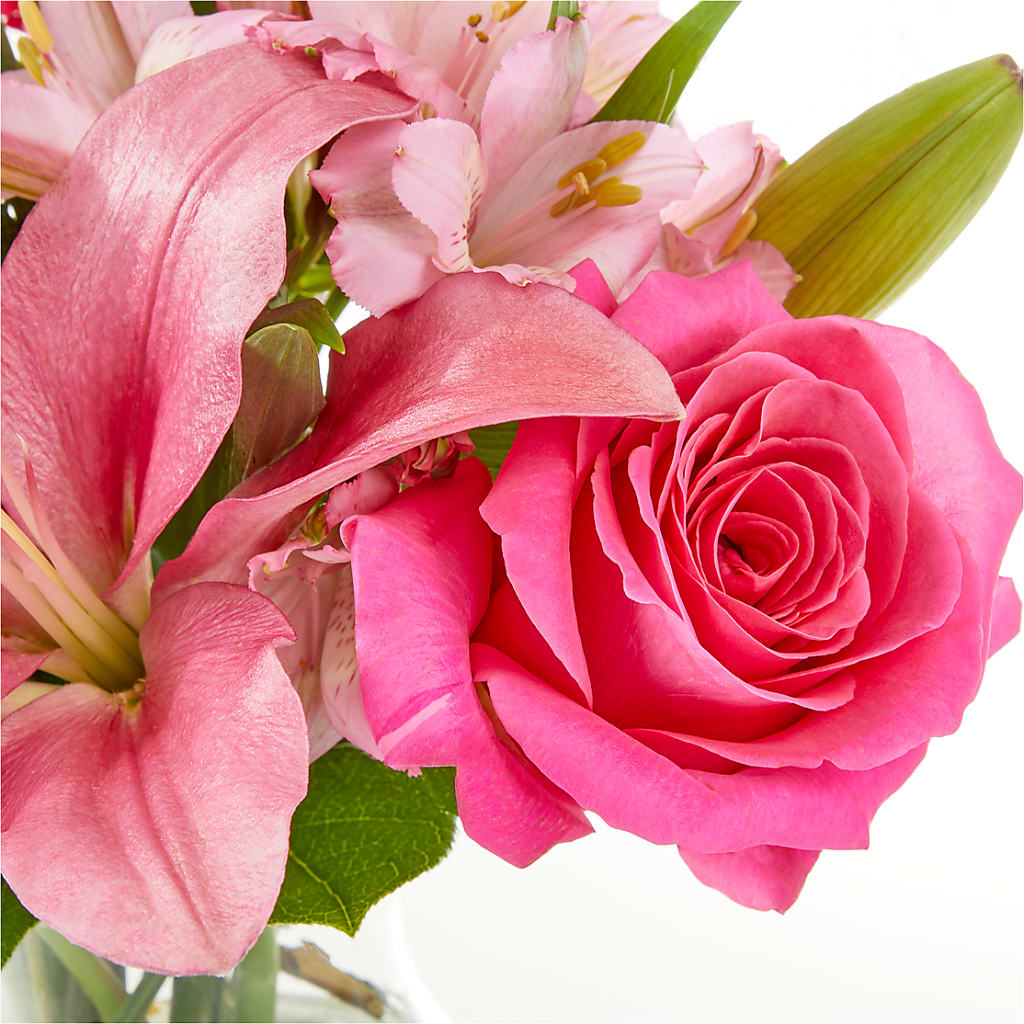 Lots of Love Bouquet –  Guilles Flowers Santa Clara, San Jose CA