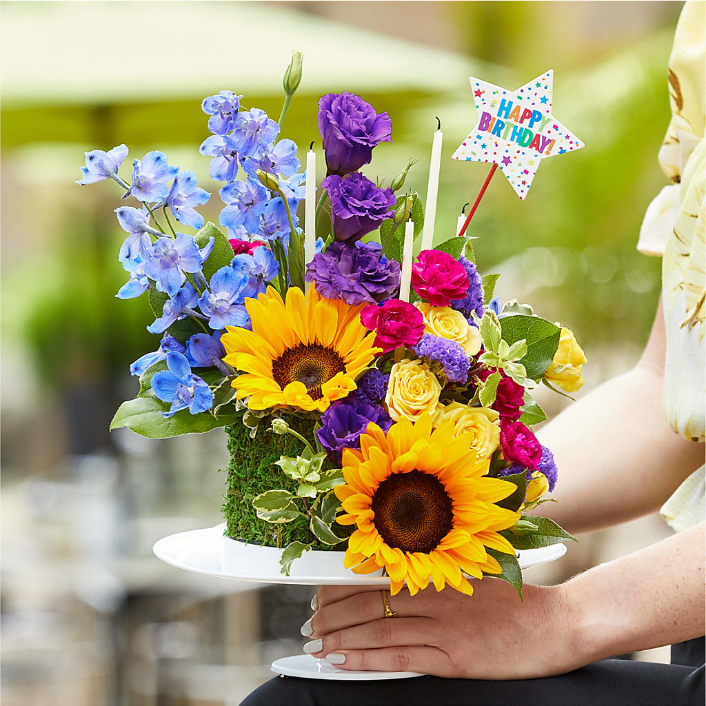 Star of the Day Floral Cake –  Guilles Flowers Santa Clara, San Jose CA